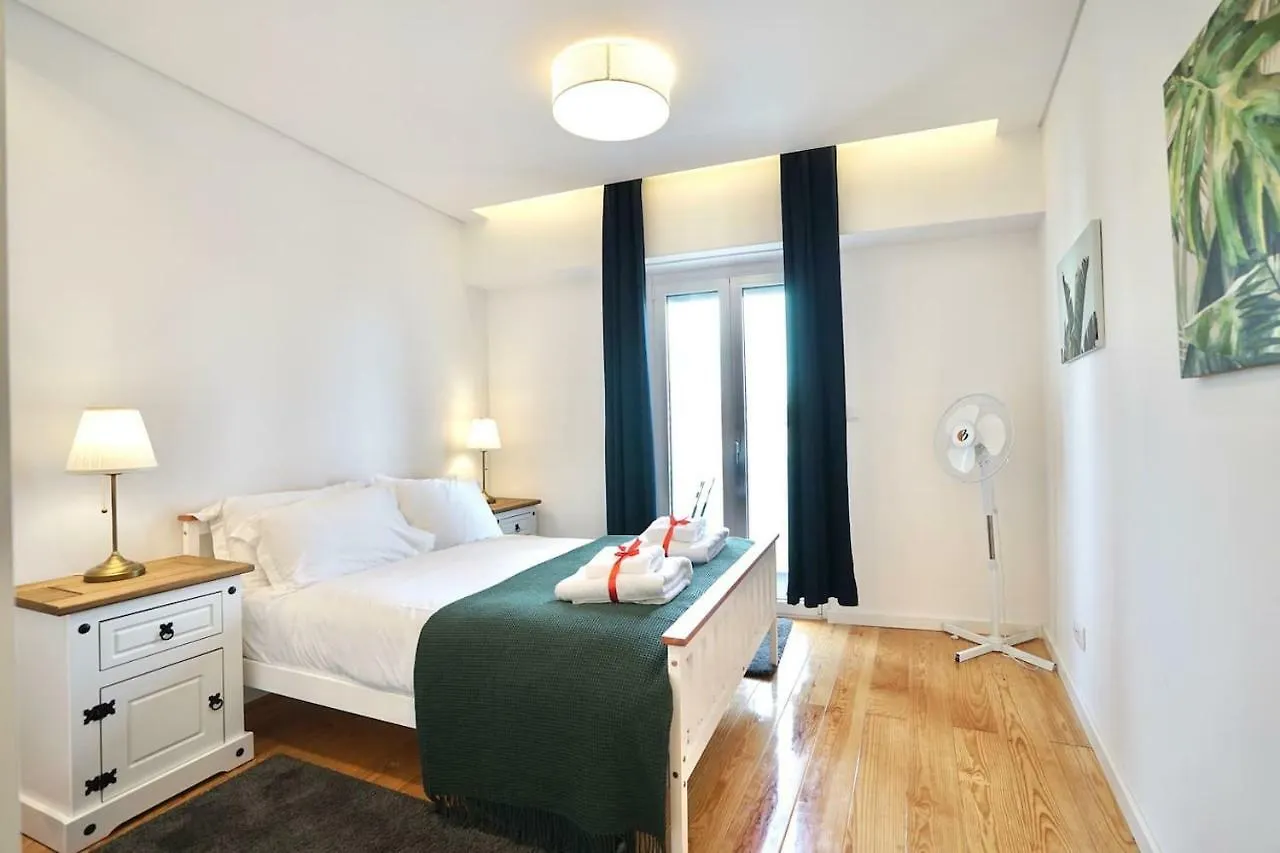 شقة Lisboa Stunning Graca Riverview Flat